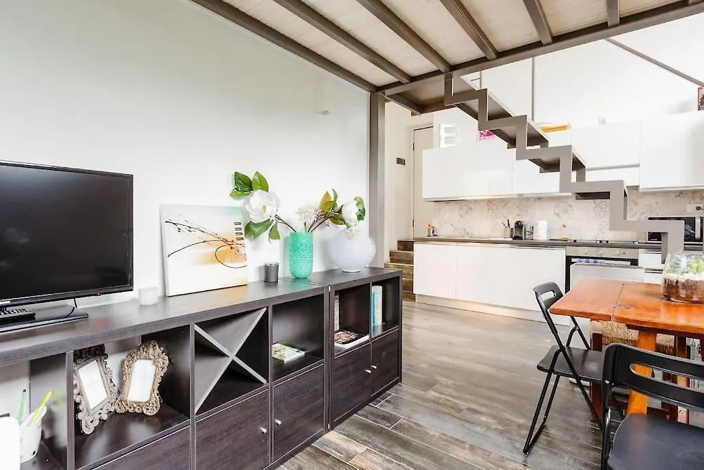 Navigli Luxury Loft - Apartment In Milano Italy